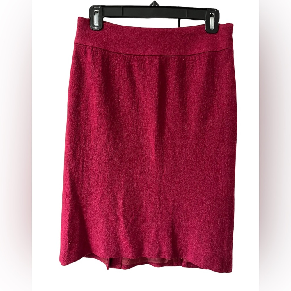 Banana Republic. Lined wool blend pencil skirt